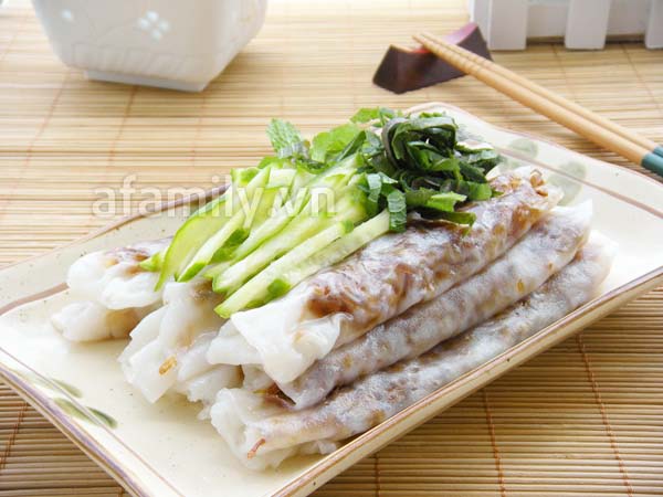 Bánh cuốn hành phi cho bữa sáng ngon miệng