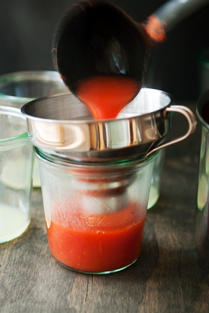 Tự làm xốt cà chua ngon mà không khó