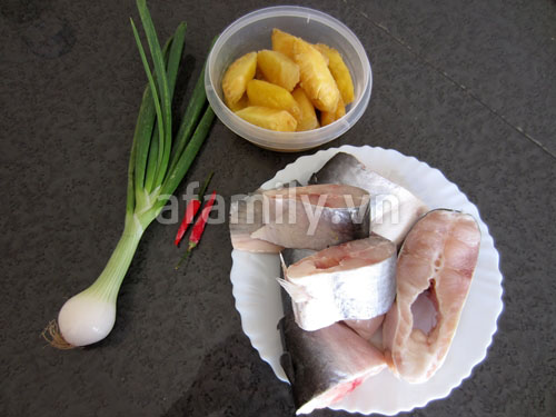 C&aacute; kho dứa đưa cơm lắm nh&eacute;!