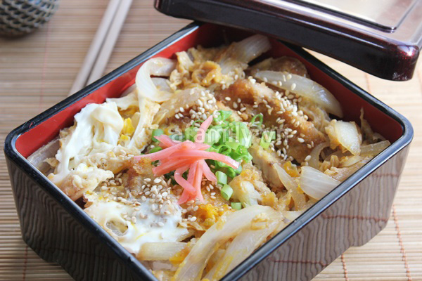 Katsudon - cơm thịt heo chiên xù kiểu Nhật