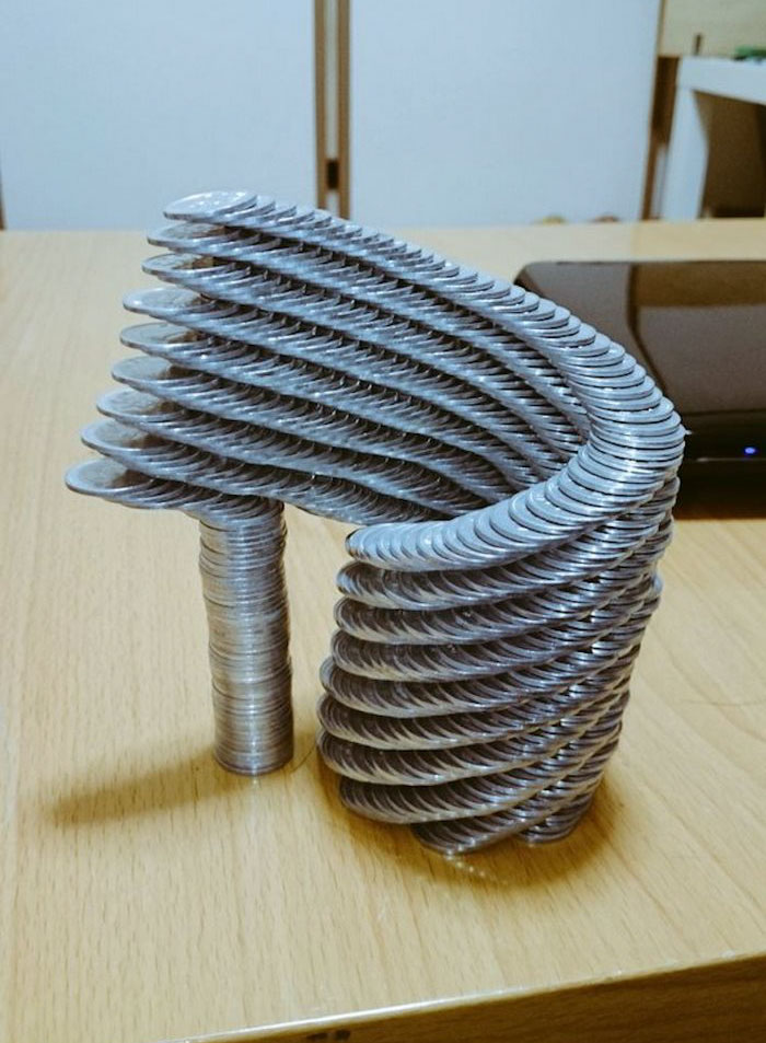 coin-stacking-gravity-thumbtani-japan-13a