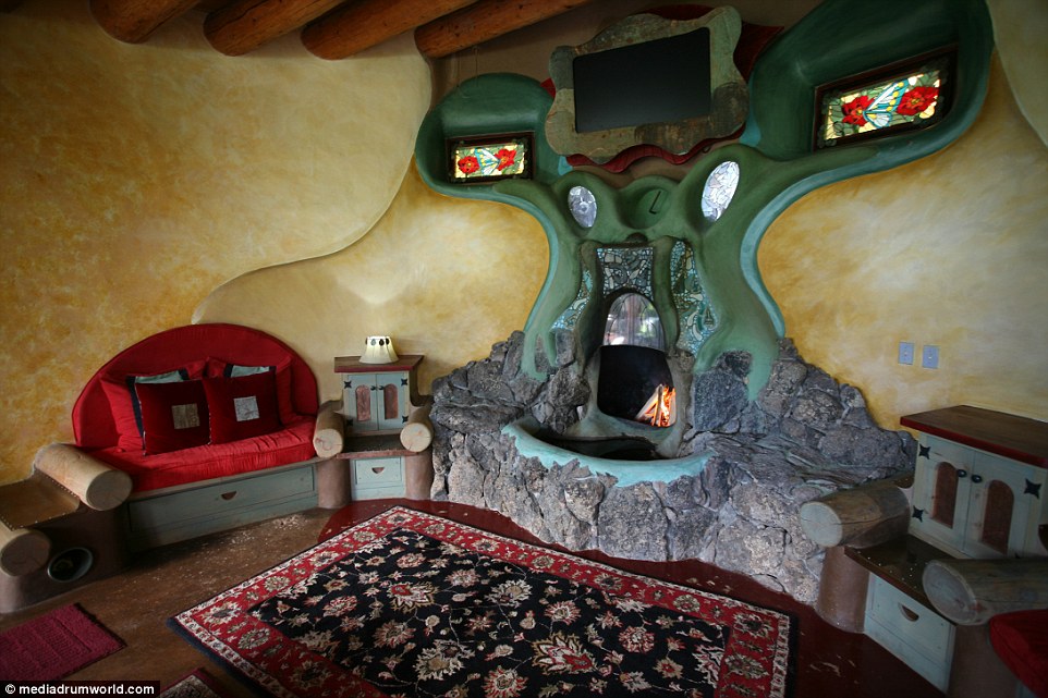 Inside each house has quite eccentric styling, akin to something that would be seen in Lord of the Rings 
