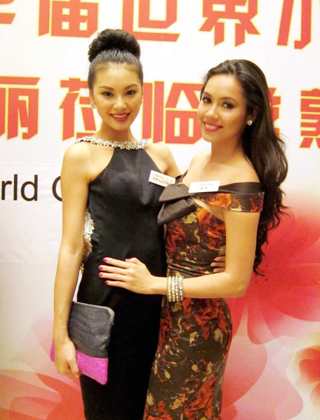 hoang-my-goi-cam-du-tiec-cung-cac-nguoi-dep-miss-world