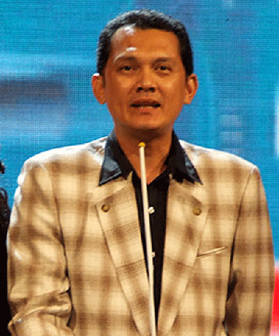 Nghệ sĩ tiếc thương đạo diễn 