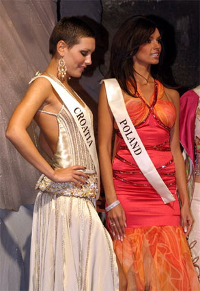 trang-phuc-da-hoi-dep-nhat-cua-miss-world-qua-cac-nam