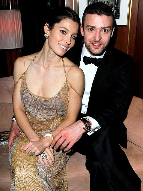 Justin Timberlake l&agrave;m stylist cho Jessica Biel