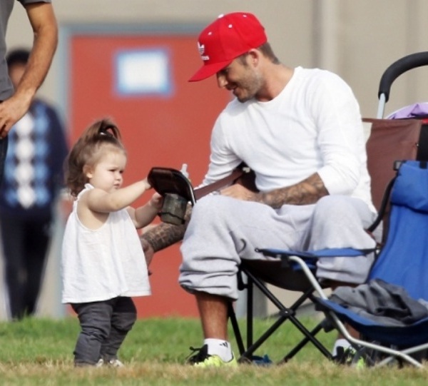 Con g&aacute;i Beckham 