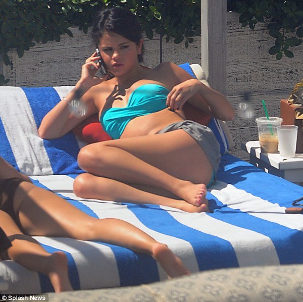 Selena Gomez stands out in a sexy bikini