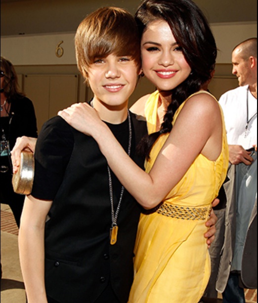 Nhìn lại 2 năm mặn nồng của Selena và Justin  2