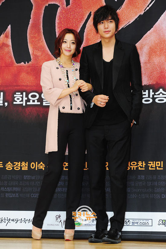 Chồng Kim Hee Sun ghen với Lee Min Ho