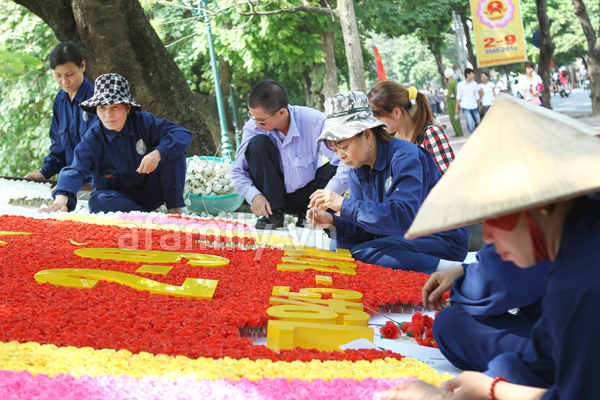 Hà Nội trang hoàng đón Quốc khánh 2/9