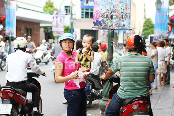 Người Hà Nội rộn ràng đi chơi lễ Quốc khánh 