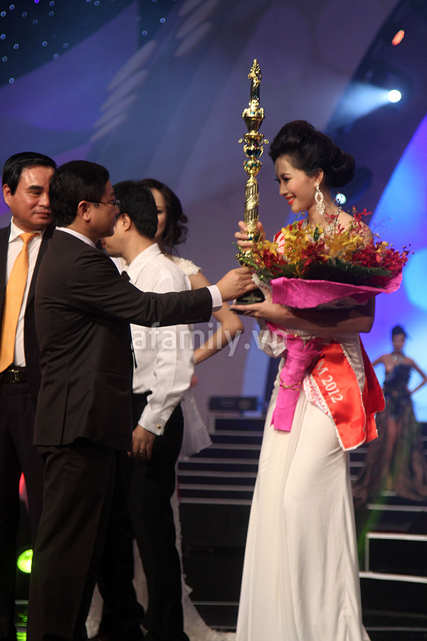 HHVN 2012 Đặng Thu Thảo: 