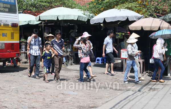 Đánh giá: Chợ gốm Bát Tràng