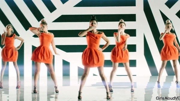 Girls Aloud trở lại với MV “nóng hầm hập” 1