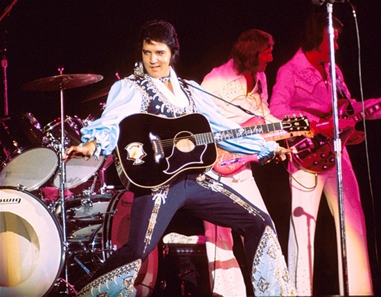 Những bí mật chưa từng được tiết lộ của Elvis Presley