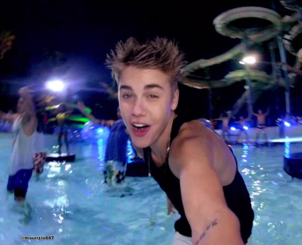 Justin Bieber và Nicki Minaj tưng bừng tiệc tùng Justin Bieber và Nicki Minaj tưng bừng tiệc tùng