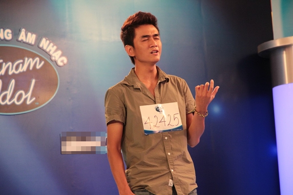 Vietnam Idol: Mở màn ngập tiếng cười 