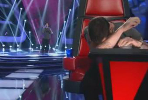 Th&iacute; sinh The Voice Mỹ m&ugrave;a thứ 3 g&acirc;y sốt
