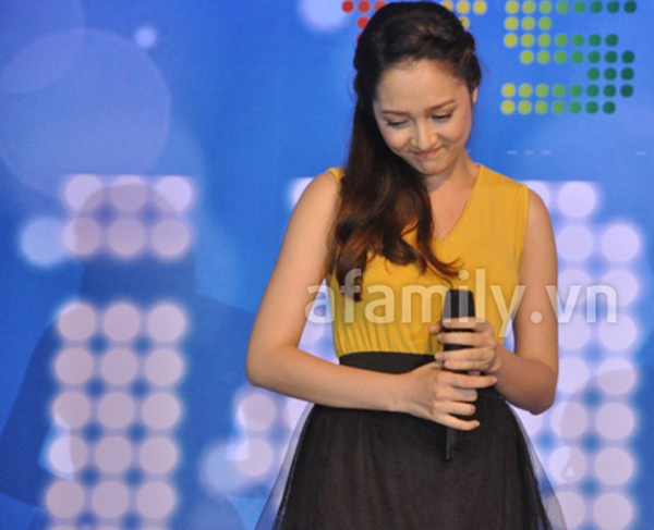 Bảo Anh, B&ugrave;i Anh Tuấn l&agrave;m ấm l&ograve;ng kh&aacute;n giả 