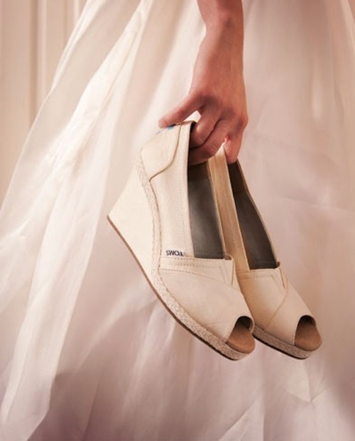 Bí quyết chọn giày không đau chân trong ngày cưới