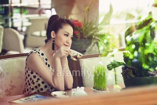 Ngắm vẻ đẹp rạng ngời sau khi sinh của Linh Nga 2
