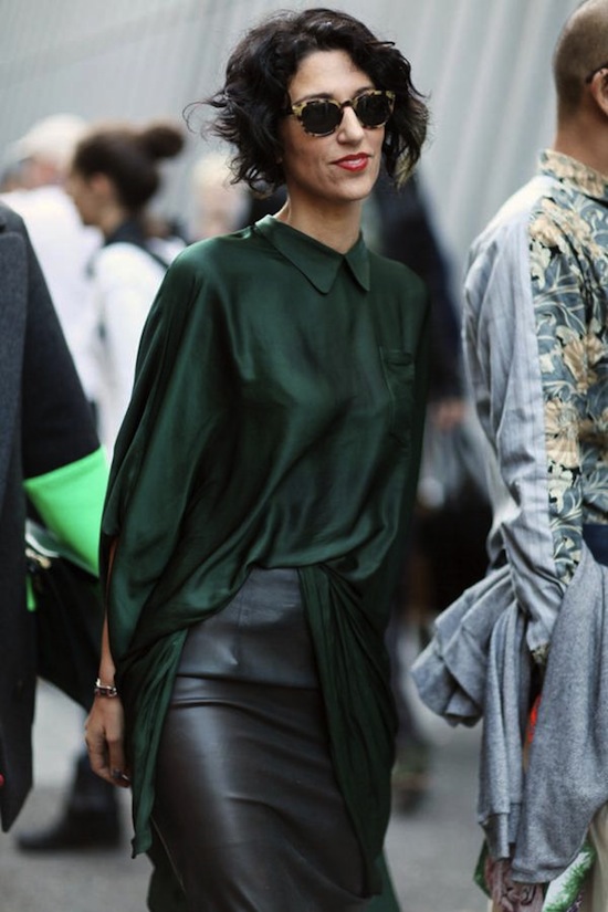 Street style đa sắc màu bên lề Paris Fashion Week