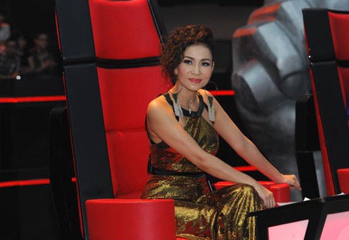 Thu Minh diện váy 40 triệu đụng hàng với sao thế giới Thu Minh diện váy 40 triệu đụng hàng với sao thế giới