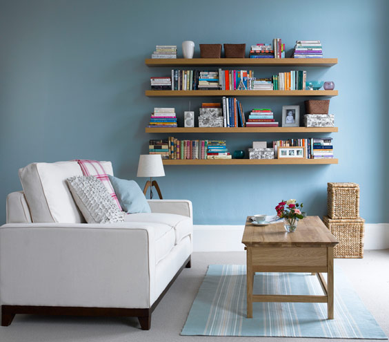 Hãy trang hoàng ngôi nhà của bạn với sơn tường xám xanh, tô điểm cho không gian sống thêm phần hiện đại, thanh lịch và tinh tế. Bạn sẽ nhận được nhiều lời khen ngợi từ gia đình và bạn bè khi họ thấy không gian sống của bạn trở nên rực rỡ hơn.