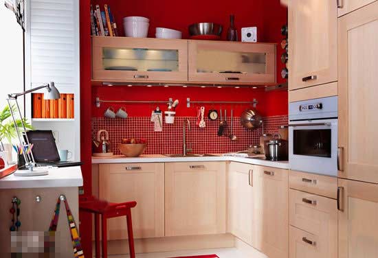 Nhà bếp là nơi chứa đựng nhiều kỷ niệm và cũng là không gian để gia đình tập hợp lại. Hãy để chúng tôi giúp bạn tạo ra một thiết kế nhà bếp đáng yêu, tiện nghi và gần gũi nhất với gia đình. Xem ngay những hình ảnh thiết kế nhà bếp đẹp và ấn tượng của chúng tôi để có thêm ý tưởng cho ngôi nhà của mình.