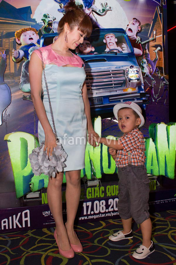 Mẹ con Thanh Th&uacute;y 