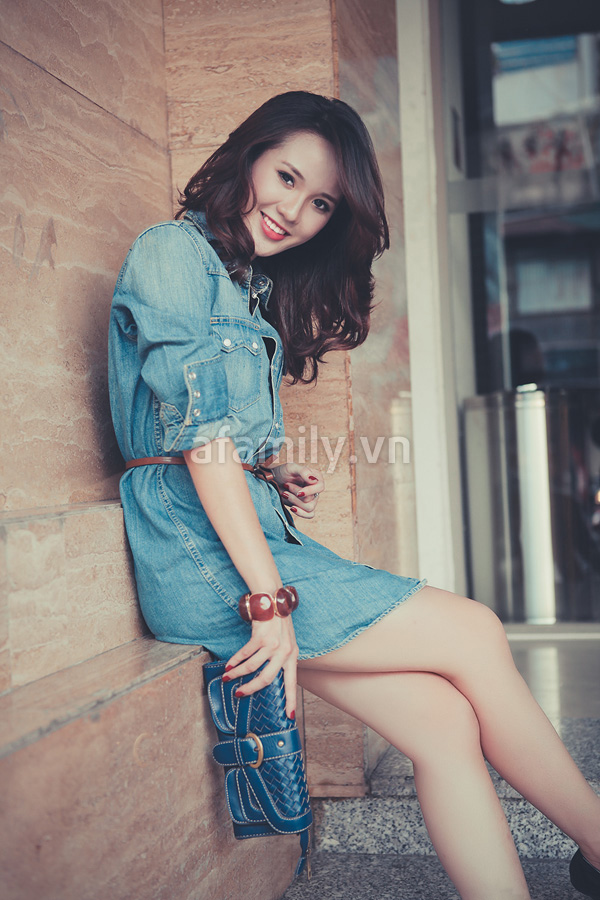 Đẹp năng động với chất liệu denim