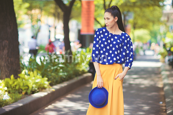 Nàng công sở thanh lịch cùng quần ống rộng Nàng công sở thanh lịch cùng quần ống rộng
