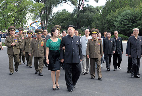 Vợ Kim Jong-un là biểu tượng thời trang Triều Tiên 