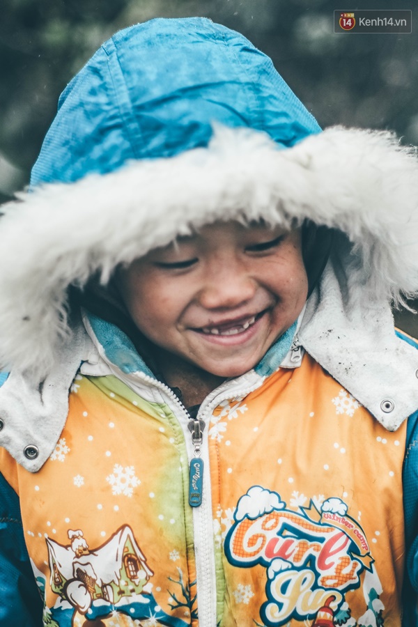 Thương lắm nụ cười những đứa trẻ nơi xứ tuyết Sa Pa - Ảnh 9.