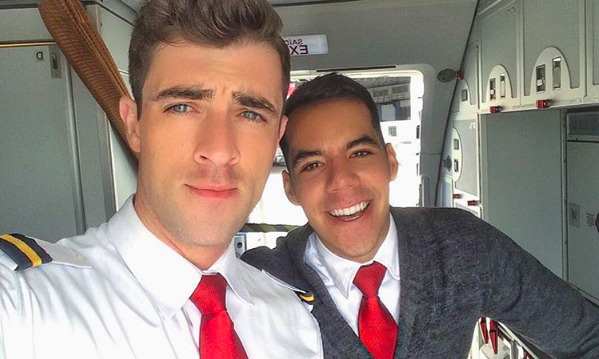 Anh chàng phi công siêu đẹp trai với body 6 múi đang làm dậy sóng Instagram - Ảnh 7.