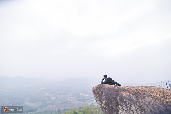 Chùm ảnh vui: Thực tế phũ phàng đằng sau những bức ảnh du lịch so deep của giới trẻ Việt - Ảnh 3.