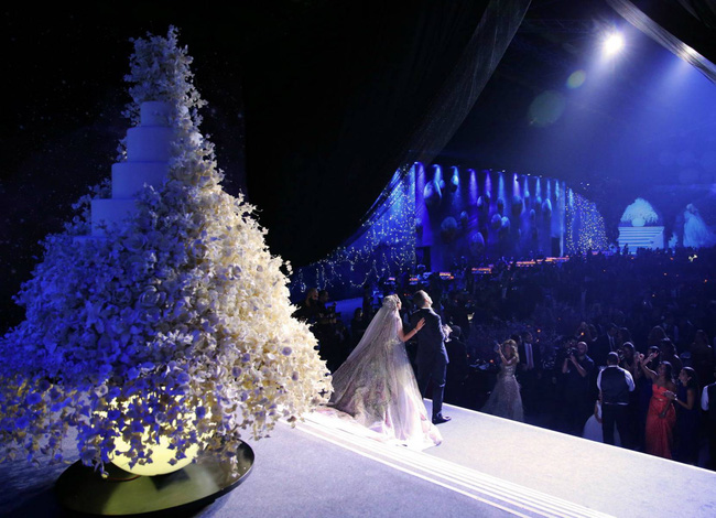 Đại gia Ả Rập mang cả dải ngân hà vào đám cưới cổ tích trị giá triệu đô - Ảnh 8.