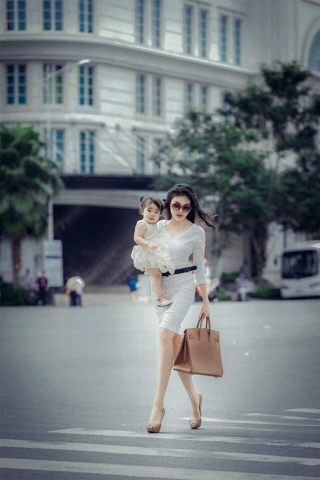 Chiếc túi hàng hiệu và 2 mảnh đời, chỉ phụ nữ mới hiểu - Ảnh 1. Chiếc túi hàng hiệu và 2 mảnh đời, chỉ phụ nữ mới hiểu - Ảnh 1.