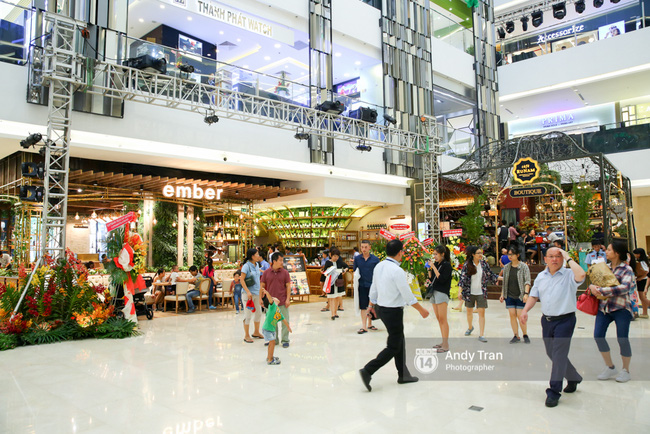 Saigon Center (Takashimaya) - địa điểm hiện đang được check in nhiều nhất tại Sài Gòn - Ảnh 6.