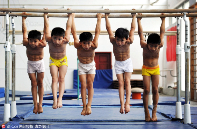 Những hình ảnh mới nhất về lò luyện vàng khắc nghiệt của thể thao Trung Quốc - Ảnh 6.