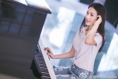 phat sot voi 4 co giao tre xinh nhu nu than o tq hinh anh 3