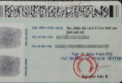 Tạm dừng cấp CMND ghi t&ecirc;n cha mẹ