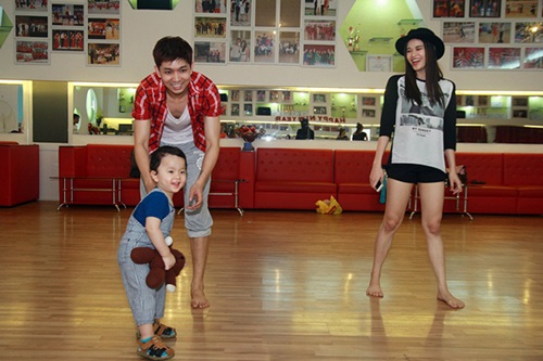 Hình ảnh gia đình hạnh phúc hiếm hoi của Tim - Trương Quỳnh Anh 13