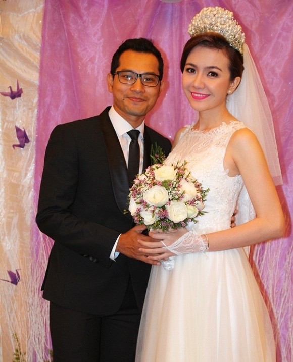 Vợ mới cưới của Huỳnh Đông bị tai nạn vì nổ lốp xe 2