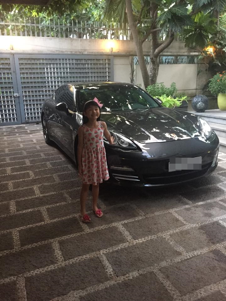Bảo SƠn tặng xe cho con gái Bảo Tiên