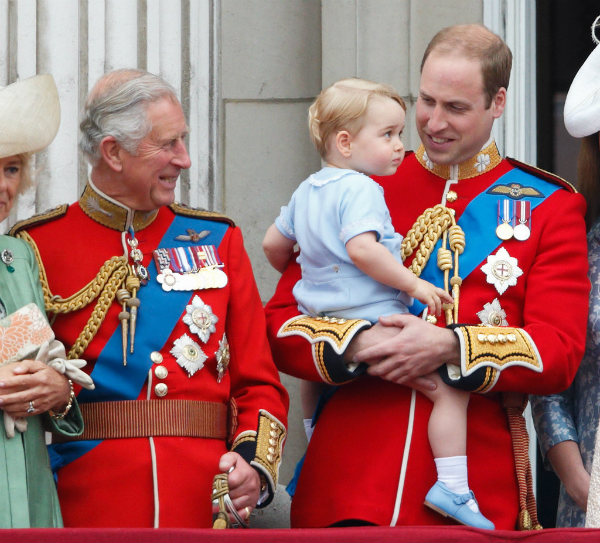 Hoàng tử George và bố