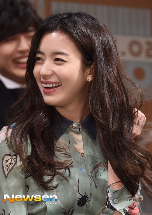 Han Hyo Joo tha thướt váy hoa, đẹp không tì vết 3