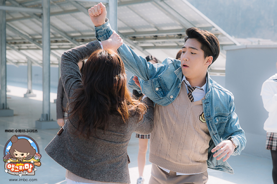 Kim Hee Sun phim Angry Mom