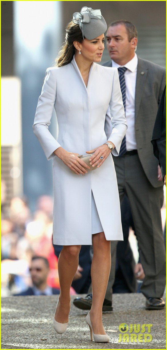 Những "bộ cánh" nổi bật suốt đầu năm 2014 của Kate Middleton 7